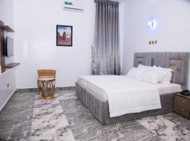 White Angel Hotel Kubwa, hotell i Kubwa