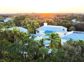 The Caribbean Court Boutique Hotel