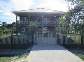 Cozy two bedroom Villa, hotel i Parika