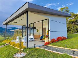 Cabañas en el Lago Calima, hotel v destinaci Calima