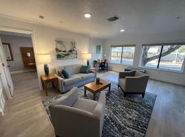 B&J Hotels, hotel in Roswell