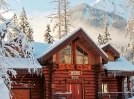 The Alders Chalet by Fernie Central Reservations, Hotel in Fernie