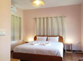 Cozy Cottage Farm stay Suanphueng, hotel em Suan Phung