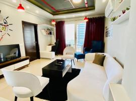 Margalla View Luxe Condo with Balcony-Elysium Tower, hotel v destinaci Islámábád