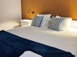 Porto Smart Apartments- airport, hotel in Perafita