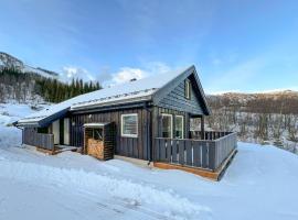 Moderne Hytte Midt I Skibakken, hotel in Ryfoss