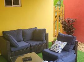 Tropical Paradise villa 1 โรงแรมในโอโชรีโอส