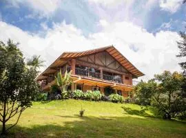 Autenthico Sajonia Hotel Aeropuerto