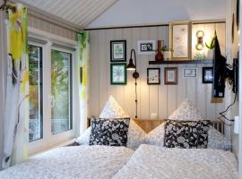 Ferienhaus Tinylausitz mit Kamin und Sauna, hotel v destinaci Steina