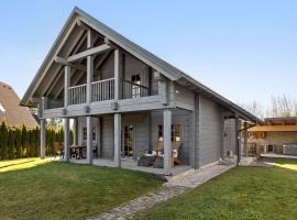 Wellness Chalet close to Ljubljana, hotel v destinaci Rakitna