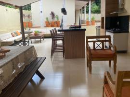 Casa Canto do Bambu, hotell sihtkohas Delfinópolis