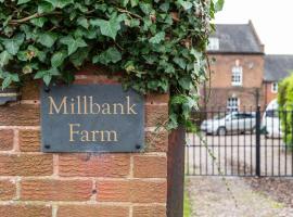 Millbank Farm Cottage, hotel in Stafford