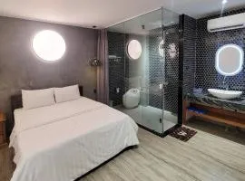 Rumi Hotel