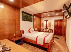 Khách sạn Dìn Ký Cổng Chào Bình Dương