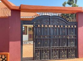 Very beautiful cozy home, hotel en Bugembe