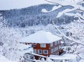 Marina Drung Waterfall By Stay Pattern