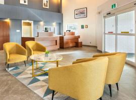 Quality Suites, hotel v destinaci Whitby