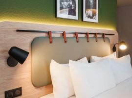 Campanile PRIME - Nice Airport, hotel in Nice