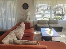 House in Argos Orestiko, hôtel à Kastoria