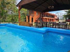Hotel Luna Liberiana, hotel a Liberia