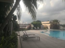 RollV, hotel v Singapuru