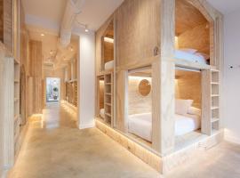 Colo Colo Hostel Valencia - Single Private Beds, Hotel in Valencia