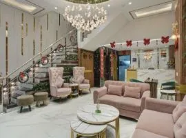 Hotel Saina International - Near Connaught Place & New Delhi Railway Station