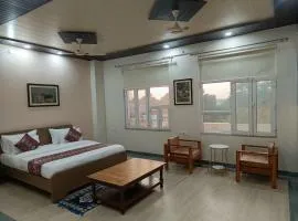 Rao Jagveer Home Stay