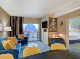 SPHERE IN 4K - Vintage Vegas Condo with Sphere and Strip Views!