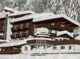 Alpin Panoramahotel Lärchenhof