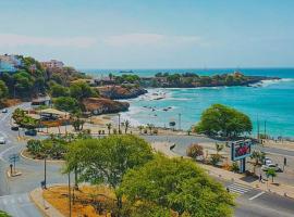 MEETING POINT HOSTEL-Praia Group Reservations, Hotel in Praia