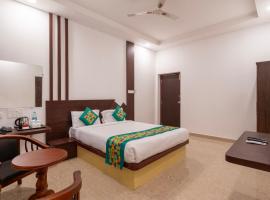 Treebo Royal Plaza, 700 Mts From Promenade Beach, Hotel in Puducherry