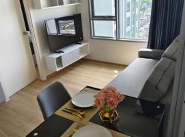 1 Bedroom condo next to Central Hatyai, hotel in Hat Yai