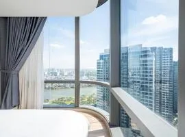 The Luxury Apartment inside Lanmark 81 by Isabelle