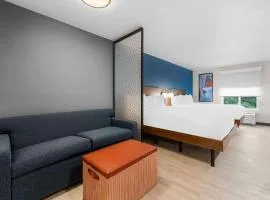 Everhome Suites Fayetteville near Fort Bragg