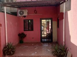 Hollande House Blm, hotel v mestu Ouagadougou