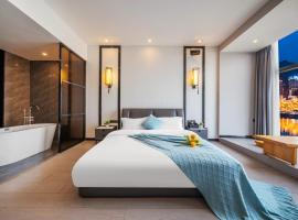 Yunmu International Hotel Chongqing Beibin Road Branch, hotel in Chongqing