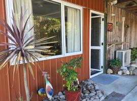 The Redbarn, hotel v destinaci Turangi