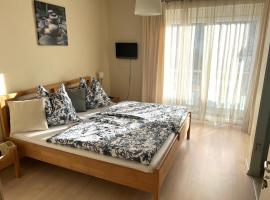 Gästezimmer La Storia, hotel en Rosegg