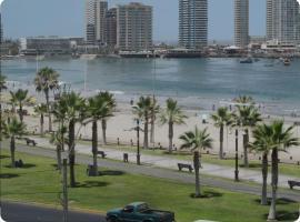 Apart Hotel Azimut Iquique、イキケのホテル