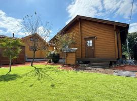 SAUNA Log Cabin オーガスタハウス君津, hotel v destinaci Kimicu