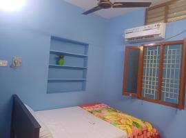 Lakshmi Homes Homestay-2, hotel v destinaci Tiruvannamalai