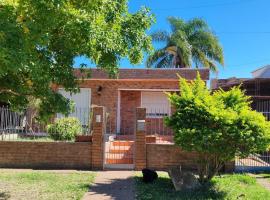 Cálida y Familiar, Hotel in Salto