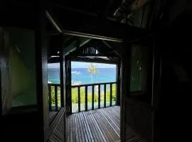 Liberty's Lodge and Diving - Apo Island