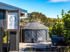 Obsidian Yurts by Waiheke Pure, hotel in Waiheke Island