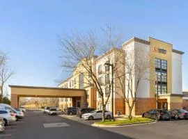 Comfort Inn & Suites Arlington Heights - Schaumburg