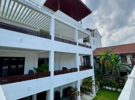 Aurora Holiday House, hotel a Mount Lavinia