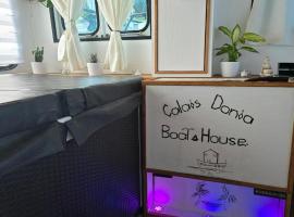 Calaidonia boat house, hôtel à Calais