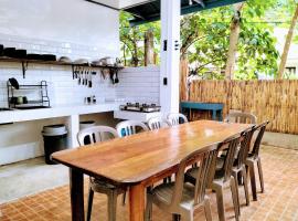 Full House, hotel in El Nido