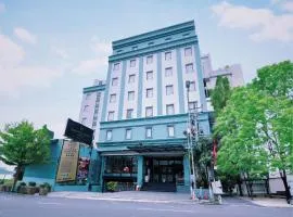 Grand Kangen Hotel Urip Sumoharjo